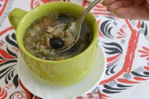 Пісний гречаний суп з грибами інгредієнти 10