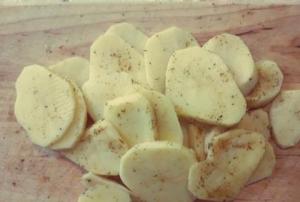 Картопля з капустою і куркою інгредієнти 4