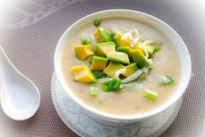 Еквадорський картопляний суп з авокадо інгредієнти 11