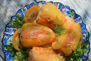 Фаршировані перці в грибному соусі як приготувати 12