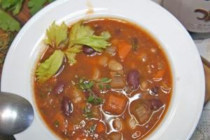 Густий суп з квасолі з пармезаном інгредієнти 1