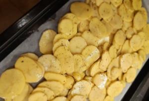 Ароматна картопля в духовці інгредієнти 2