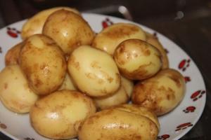Молода картопля смажена цілком "Ароматна" інгредієнти 2