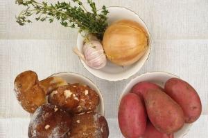 Картопля з білими грибами по-селянськи інгредієнти 2