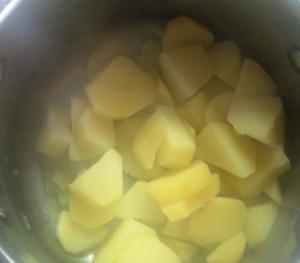 Картопляні котлети з фетою і горошком інгредієнти 2