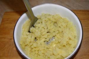 Картопляні кульки в соусі інгредієнти 3
