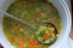 Пісний вермішелевий суп з горошком інгредієнти 4