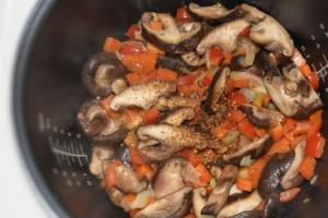 Овочеве рагу з грибами і квасолею інгредієнти 5