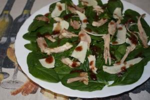 Салат зі шпинатом і куркою інгредієнти 6
