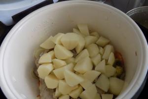 Свинячі ребра з овочами і куркумою як приготувати 7