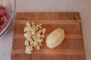 Запечені баклажани з м'ясом і картоплею інгредієнти 8