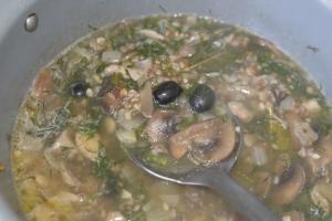 Пісний гречаний суп з грибами інгредієнти 9
